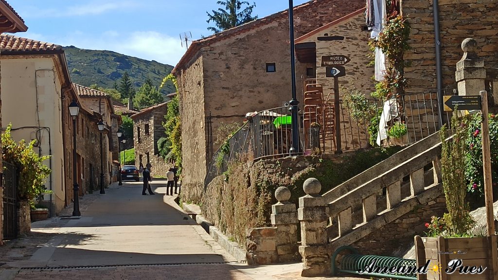 La Hiruela es un pueblo con mucho encanto de la Comunidad de Madrid.