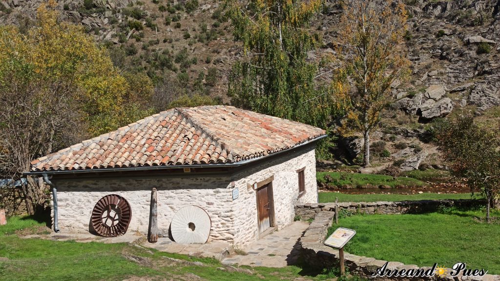 El Molino de La Hiruela, se puede visitar.