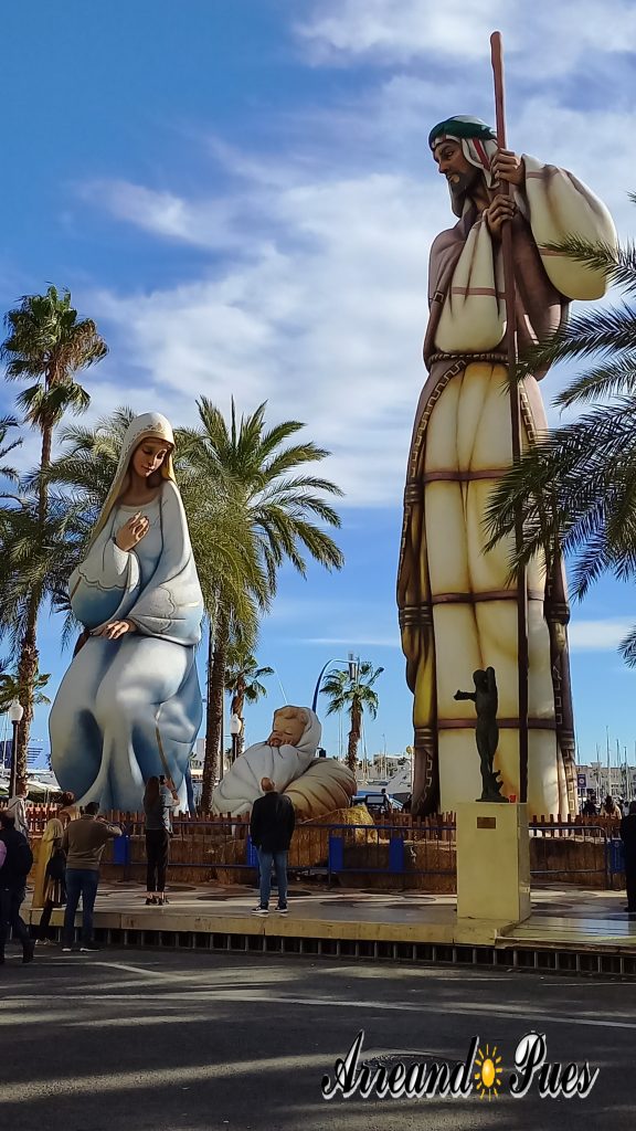 Navidad Alicante 2021-2022 con niños. Belén Monumental mas grande del mundo.