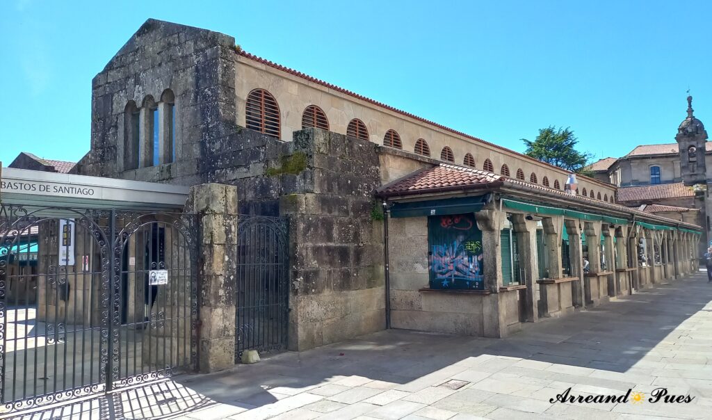 Mercado de Abastos.  Imprescindible en qué ver en Santiago de Compostela: Guía para Visitar. Arreando Pues. 