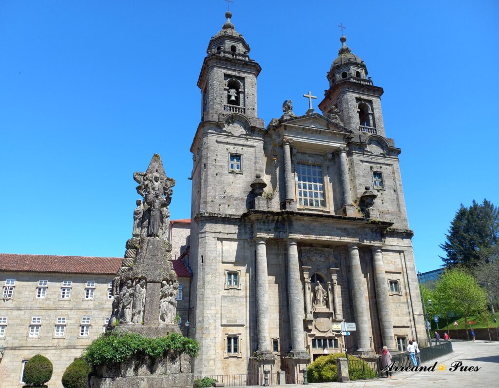 Convento de San Francisco de estilo barroco. Arreando Pues.
