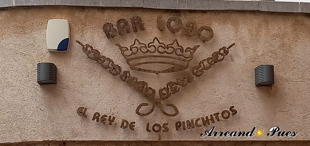 Uno de los bares más conocidos en Zamora es el Bar El Lobo.