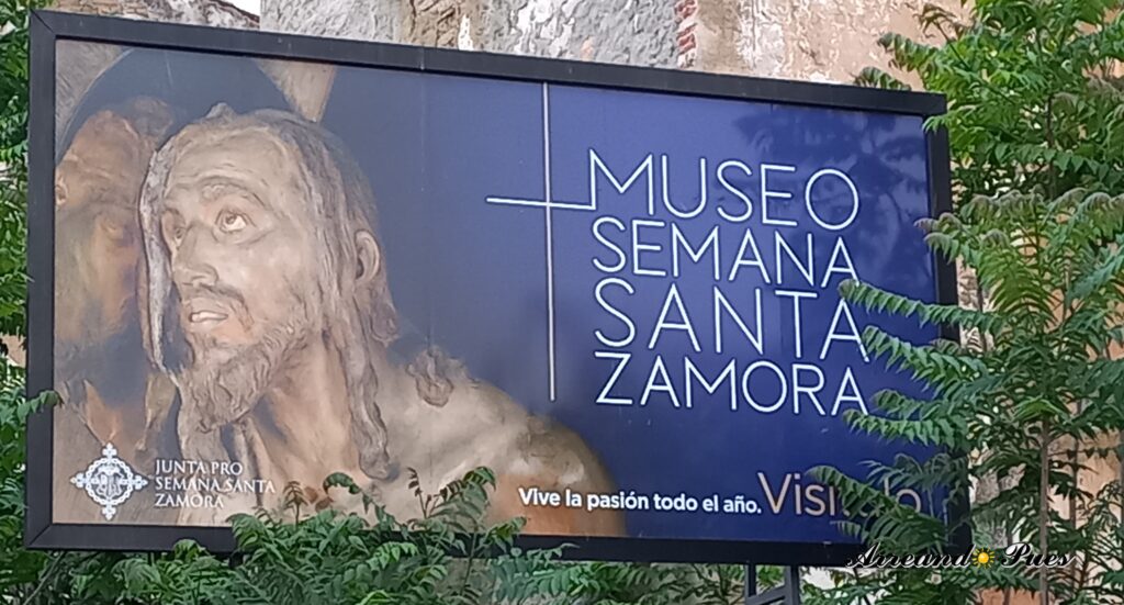 Qué ver en Zamora: Guía Completa
La Semana Santa se vive intensamente en Zamora.