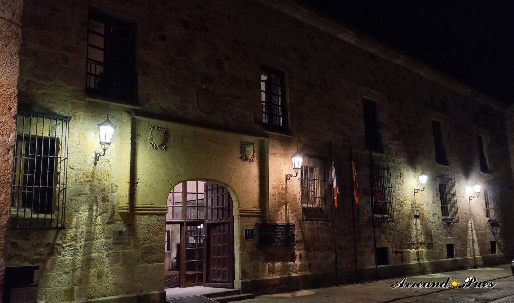 El Palacio de los Condes de Alba y Aliste del siglo XVI es el Parador de Turismo de Zamora.