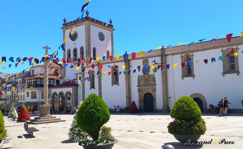 Antigua Catedral de Braganza. Se construyó en siglo XVI, primero fue convento y después Catedral.