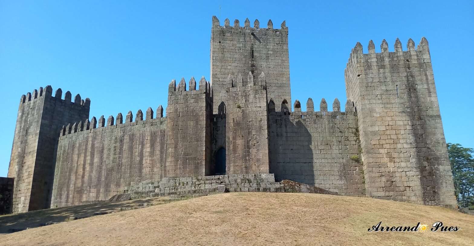 Qué ver en Guimarães (Portugal) Guía Completa. El Castillo es un imprescindible a visitar.