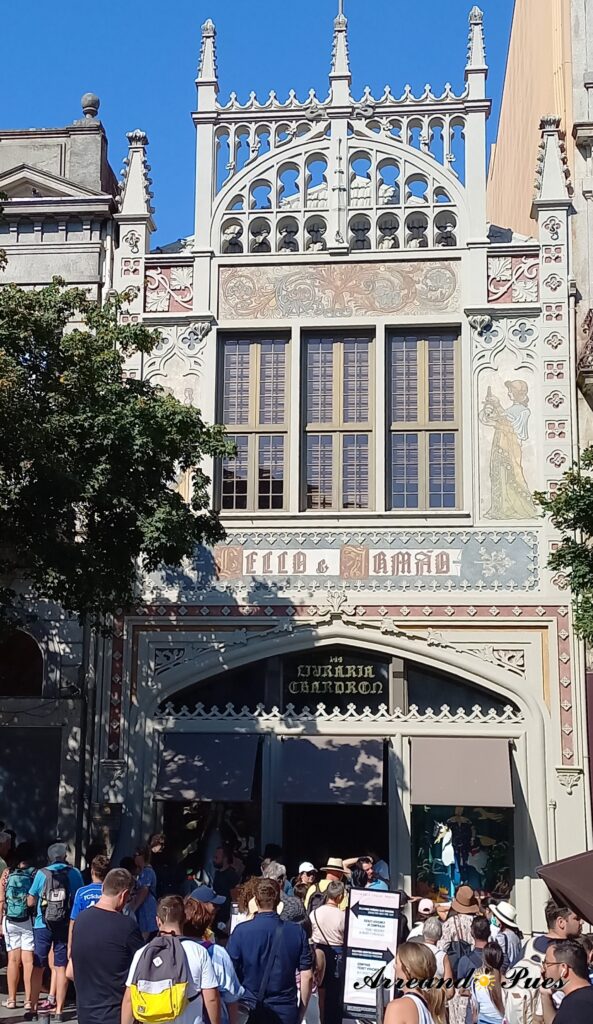 Lo Mejor de Oporto: Qué ver y Qué hacer para Disfrutarla. Librería Lello e Irmão nos recuerda el mundo mágico de Harry Potter.