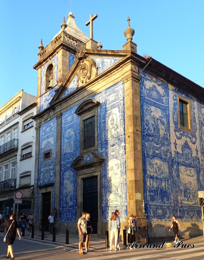 Capilla de las Almas, del siglo XVIII. Arreando Pues.