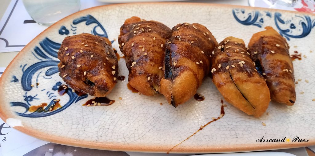 En Qué Recorrer Córdoba en un día: con Mapa vamos a probar la exquisita gastronomía de Córdoba como berenjenas con miel.