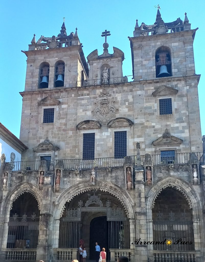 Braga en un día: Guía y Mapa. La Catedral de Braga es la más antigua de Portugal, empezó a construirse en el siglo XI.