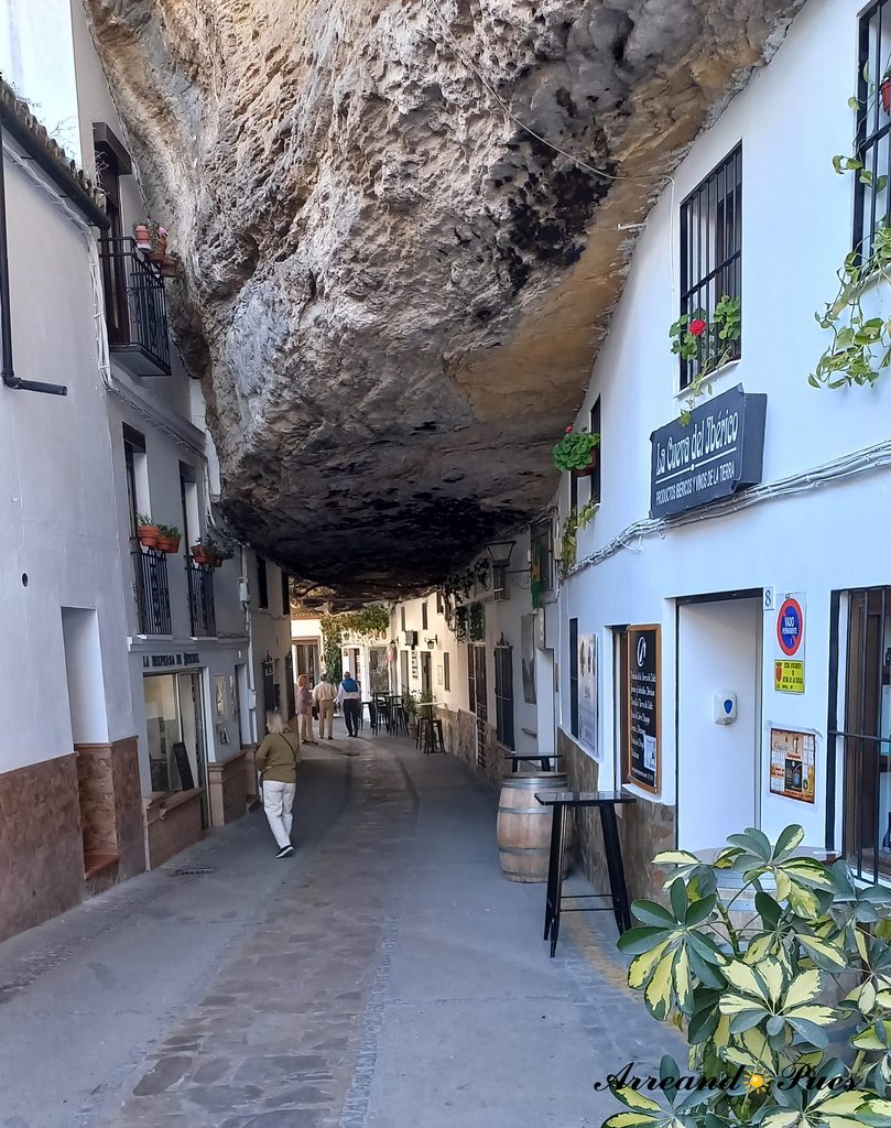 Setenil de las Bodegas, excursión de las mas típicas desde Ronda.